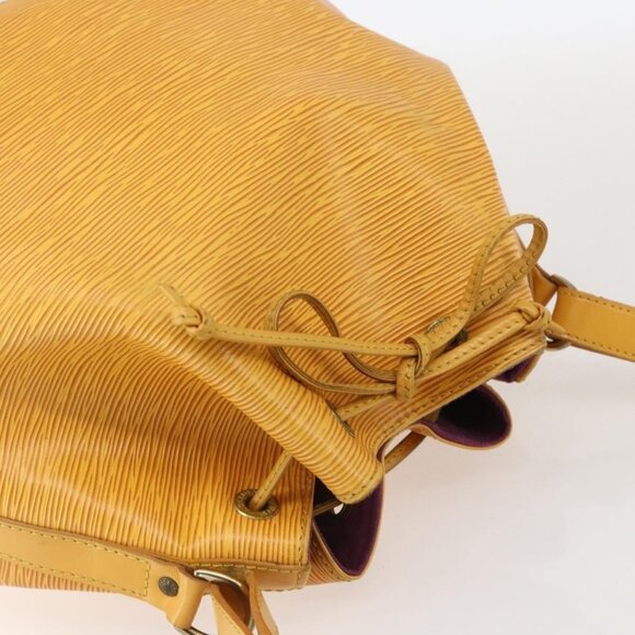 Authentic LOUIS VUITTON Epi Petit Noe Shoulder Bag Yellow M44109 LV - Picture 13 of 16